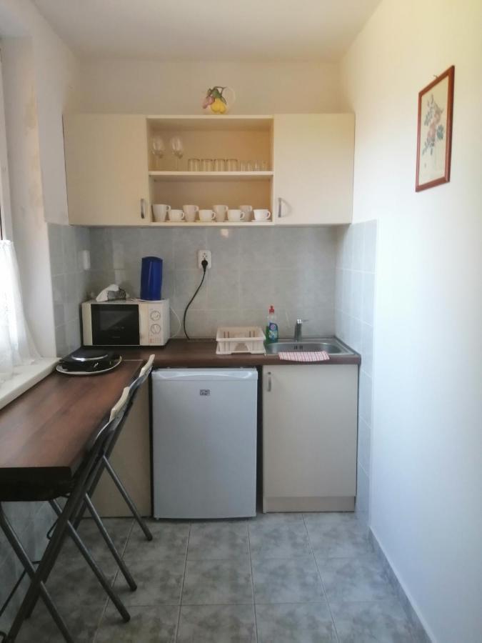 Gabi Haz Apartmanok*** Hajdúszoboszló Exteriör bild